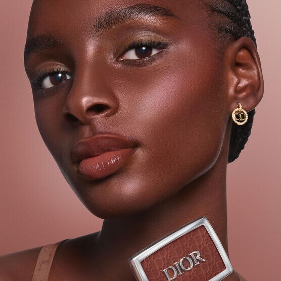 BACKSTAGE ROSY GLOW BLUSH POWDER 012